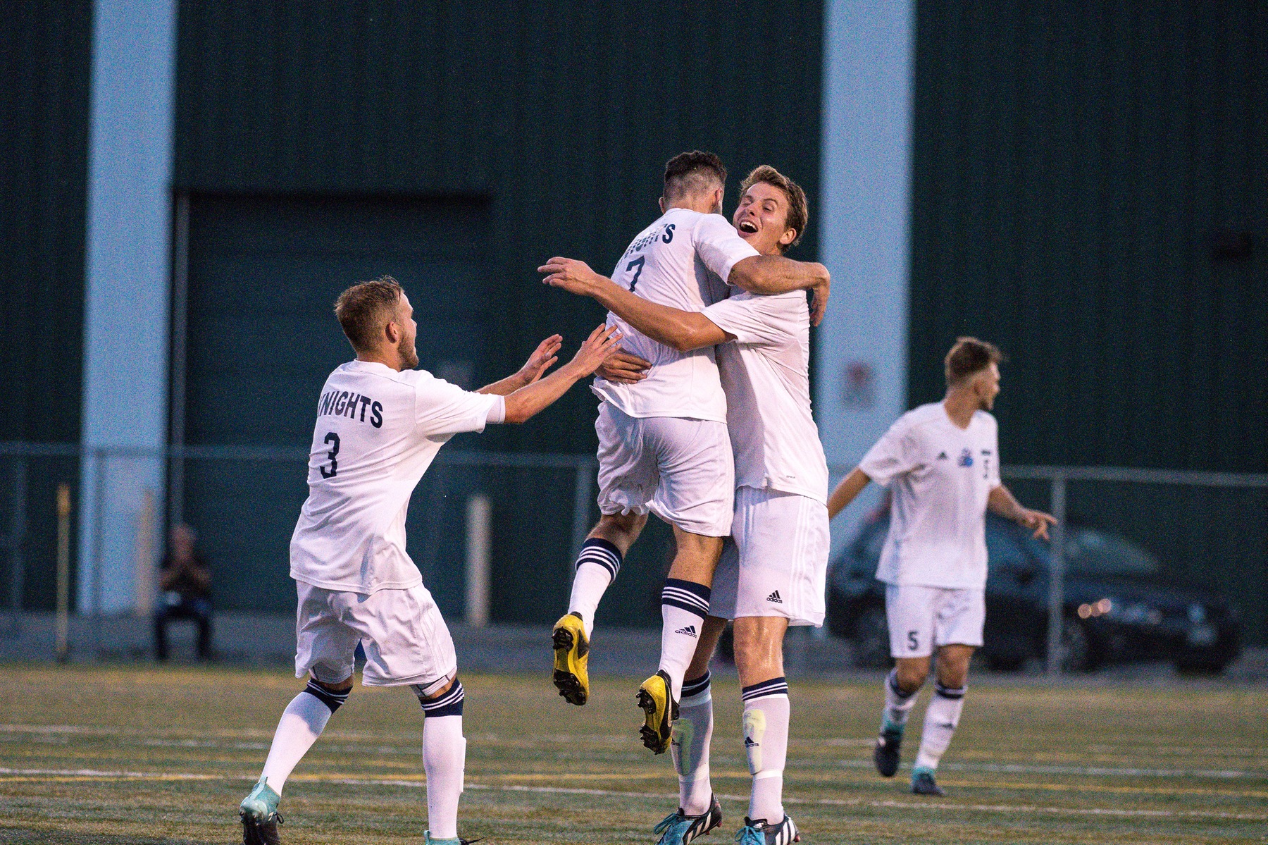 RECAP: Men's Soccer dominant in victory over No.5 ranked St. Clair