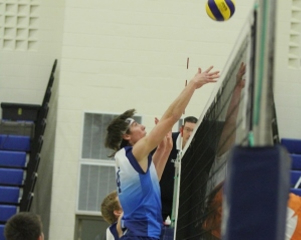 Men's Volleyball Win Ninth Straight