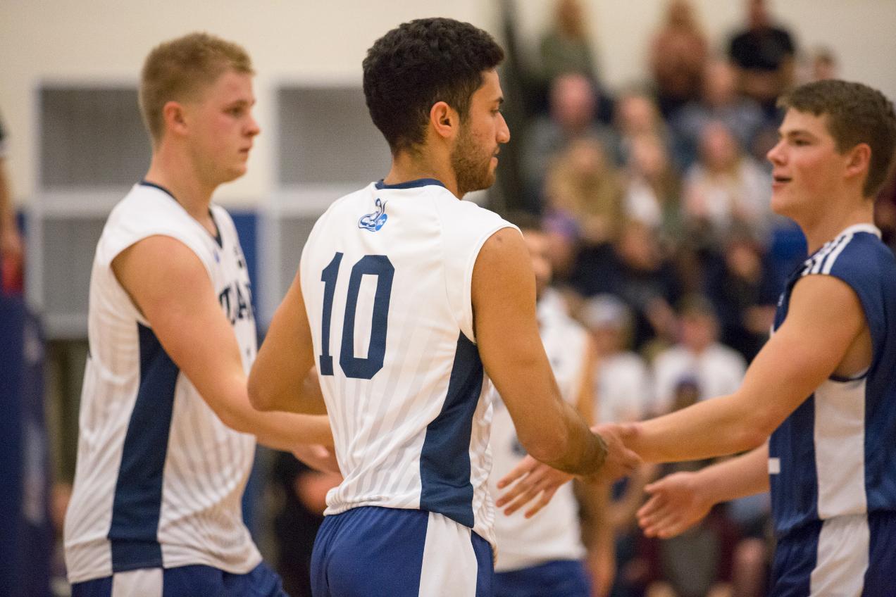 RECAP: Knights men's volleyball earn two sweeps in Sudbury