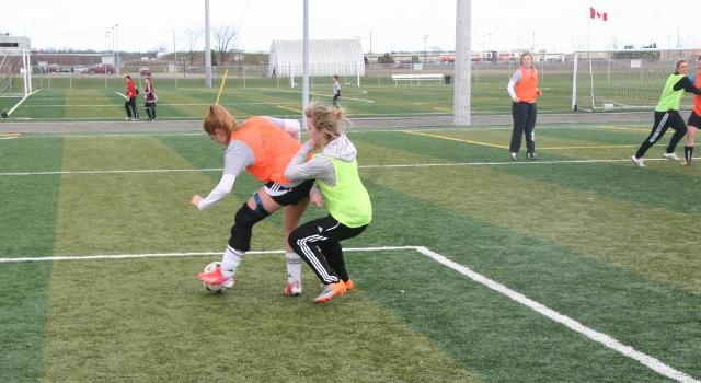 Women's Soccer Hold Pre-Summer Evaluation Camp