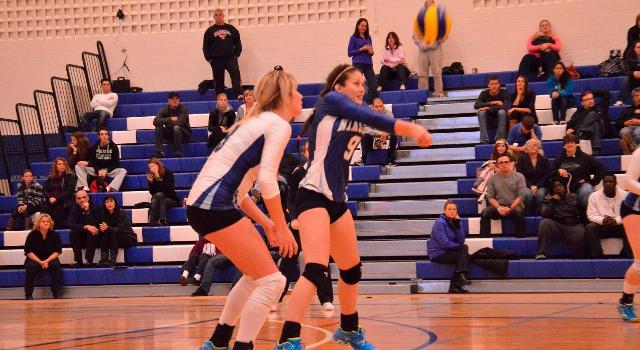 Women's Volleyball Fall to 4-3 on the Season