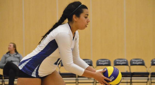 Women's Volleyball Lose in Five Sets