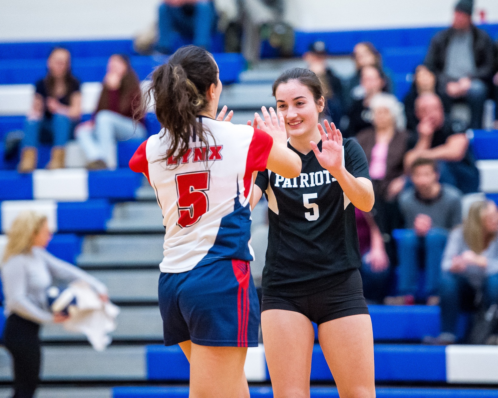 Taylor and Lafleur named MVPs of the 2018 Niagara Region Girls Volleyball Showcase